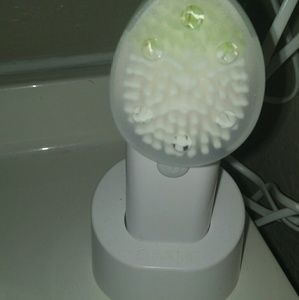 Clinique facial brush used twice